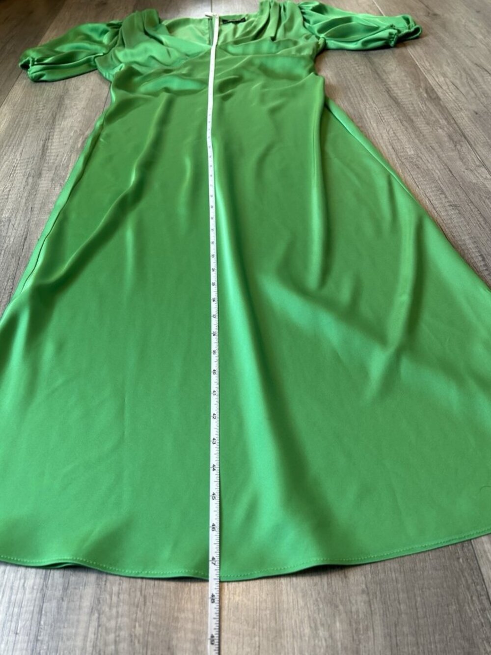Alexia Admor Felicity Midi Dress Green Puff V Neck Size Spring Wedding Guest Fun - Picture 10 of 16